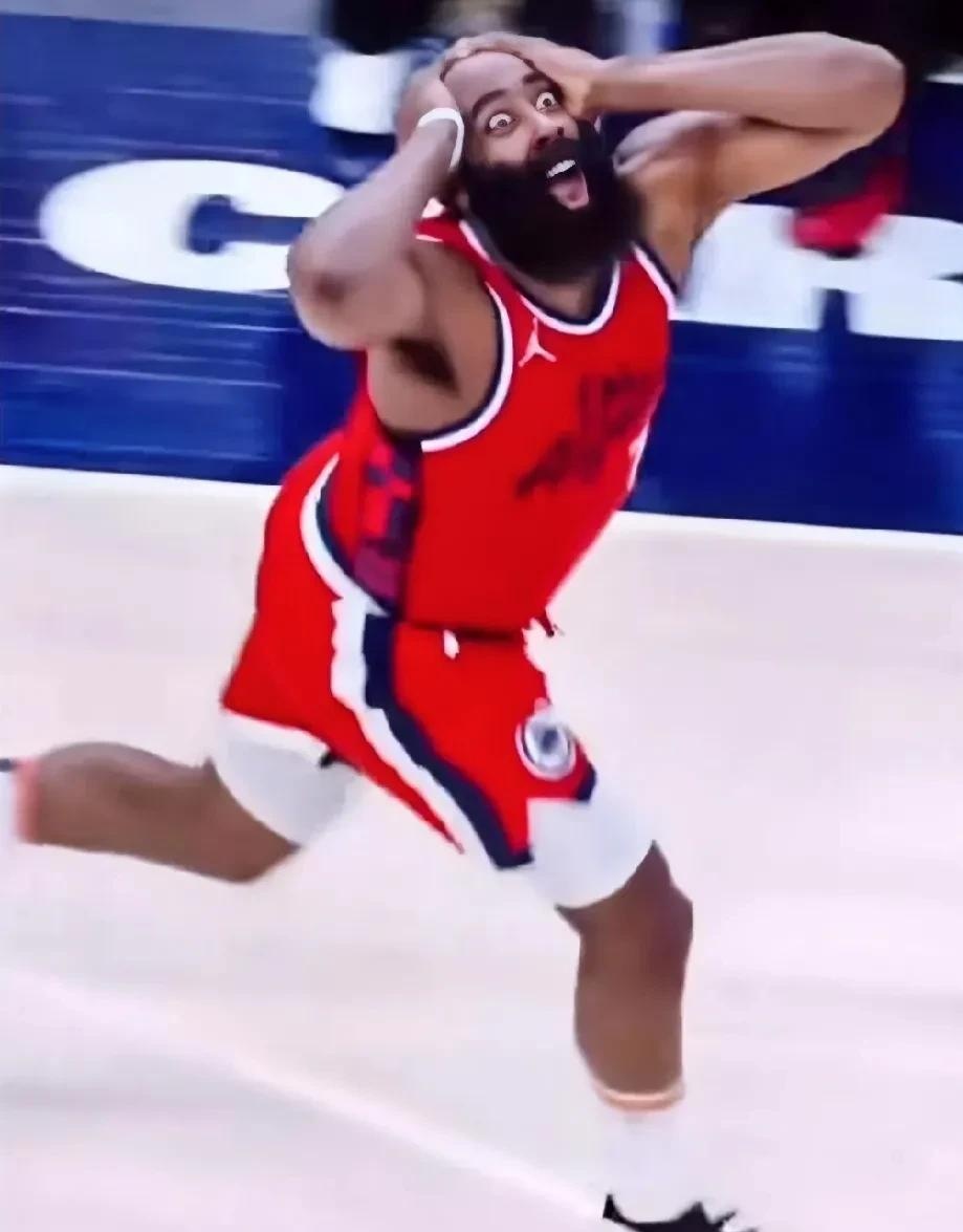 华体育官方穆古鲁扎在快船比赛中刷新纪录，反败为胜引发热议！的简单介绍