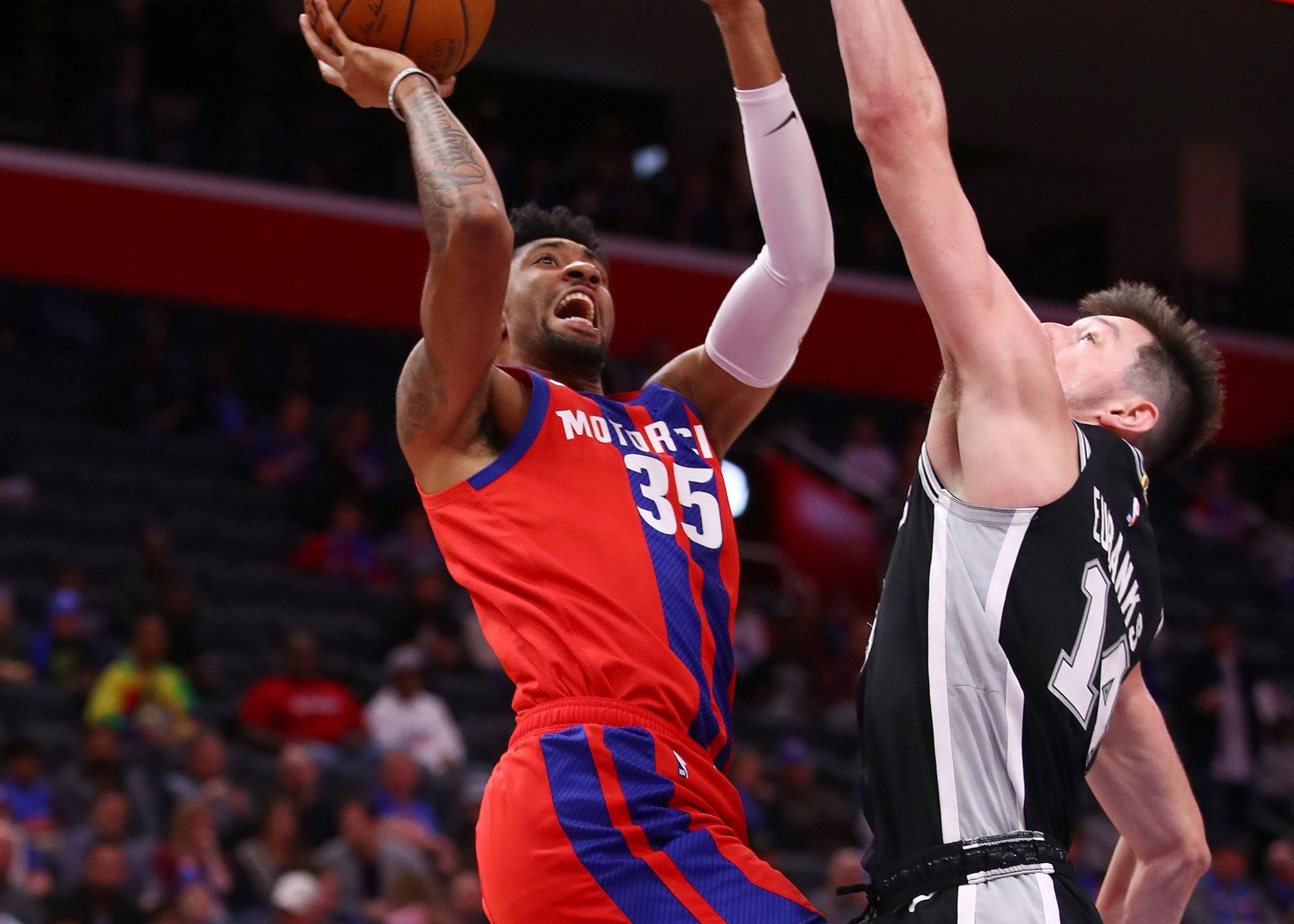 HTH,华体会关于底特律活塞发布备战花絮，关键时刻造点机会，荷甲任务艰巨，身体对抗强度拉满的信息